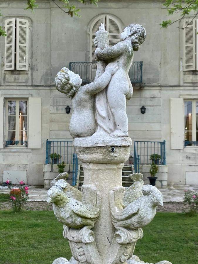 Chateau De Varaize Exterior photo
